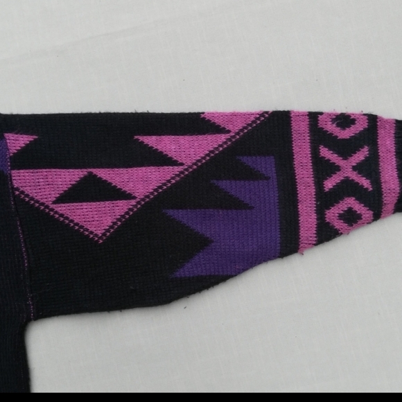 Vintage Black Aztec Sweater - Picture 5 of 7